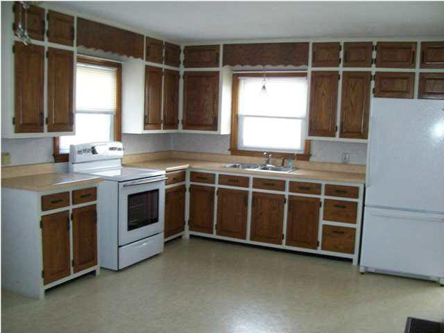 6657 E Saint Charles St, Celestine, IN 47521 photo 3