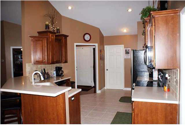 9202 Valley View Dr, Evansville, IN 47711 photo 9