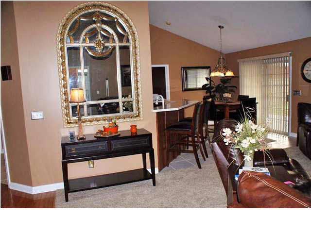9202 Valley View Dr, Evansville, IN 47711 photo 12