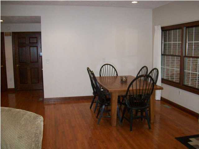 1108 N Sugar Cane Ct, Jasper, IN 47546 photo 2