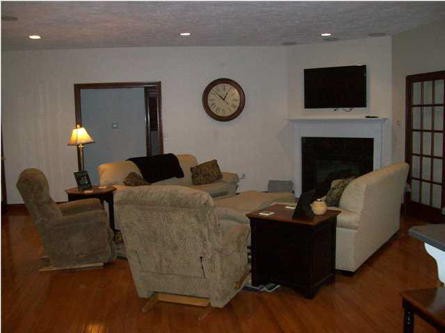 1108 N Sugar Cane Ct, Jasper, IN 47546 photo 3