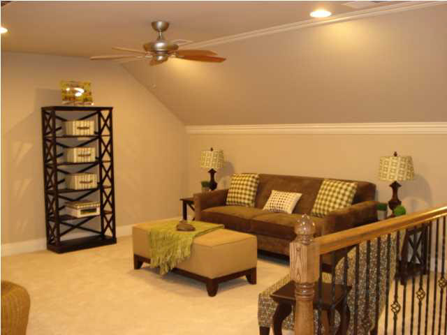 136 Palace Dr, Evansville, IN 47711 photo 24