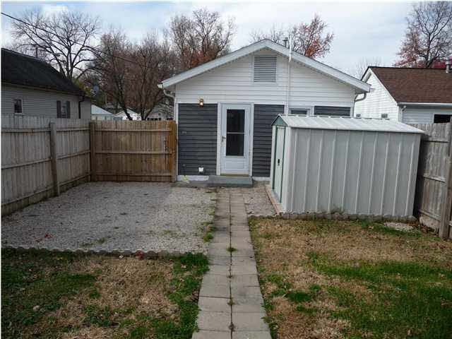 1824 S Bosse Ave, Evansville, IN 47712 photo 8