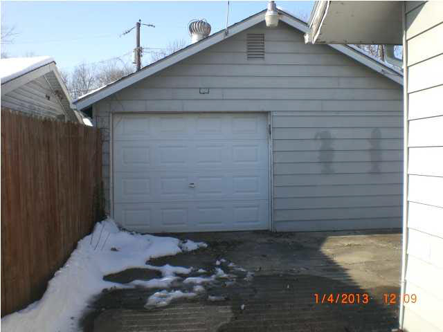 5208 N Fares Ave, Evansville, IN 47711 photo 2