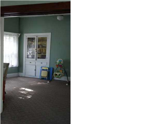 409 E Main St, Loogootee, IN 47553 photo 8