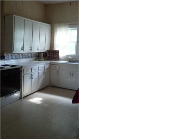 409 E Main St, Loogootee, IN 47553 photo 7