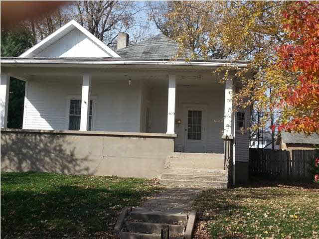 409 E Main St, Loogootee, IN 47553 photo 1