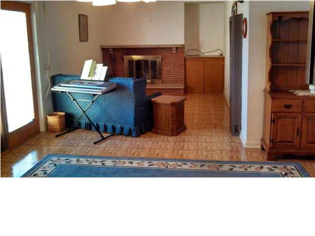 332 Colonial Ave, Evansville, IN 47710 photo 4