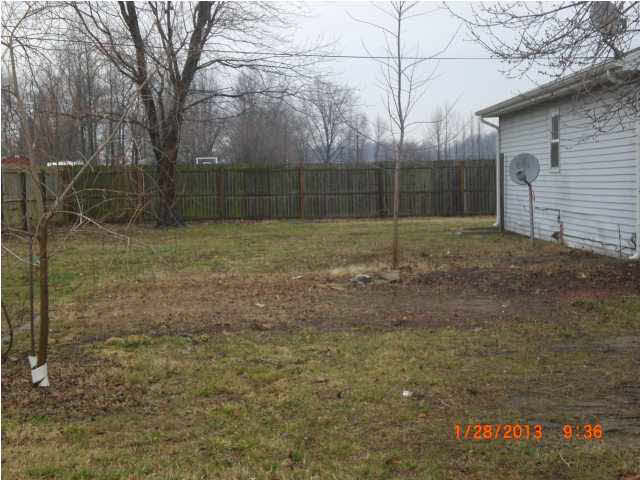 702 Ninth St, Grandview, IN 47615 photo 10