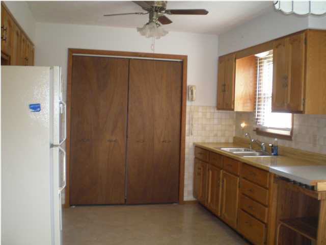 1743 Covey Dr, Boonville, IN 47601 photo 5