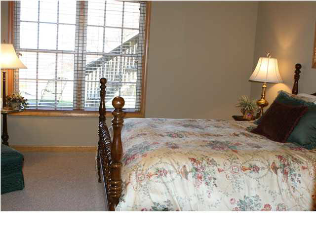 11125 Brown Oak Ct, Evansville, IN 47725 photo 15