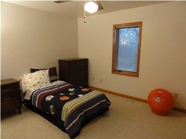 902 E 1200 S, Haubstadt, IN 47639 photo 13