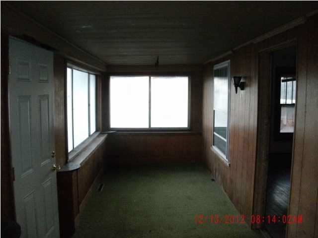 723 SE Main St, Paoli, IN 47454 photo 3