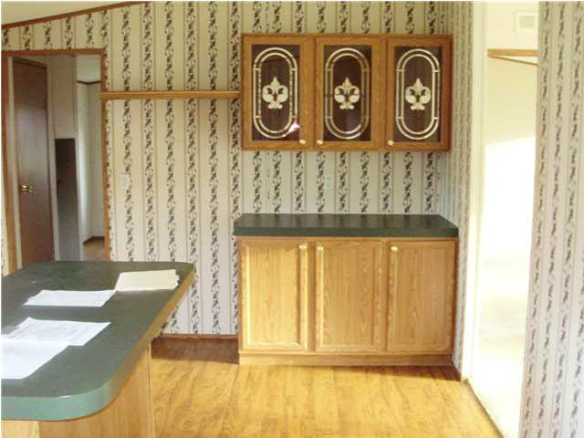 211 Hobson St, Uniontown, KY 42461 photo 5