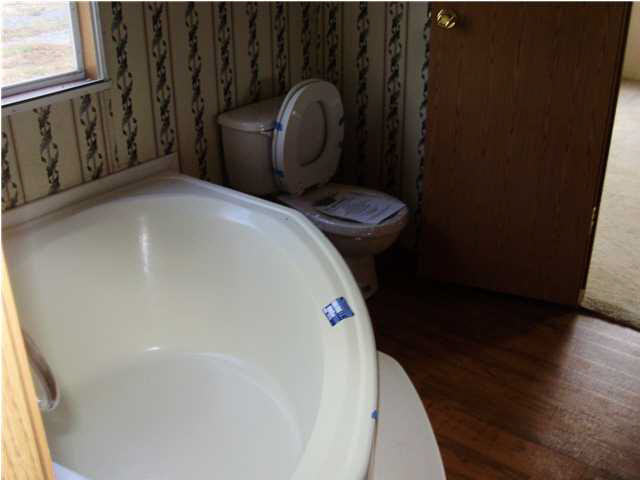 211 Hobson St, Uniontown, KY 42461 photo 9