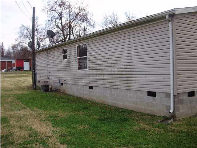 211 Hobson St, Uniontown, KY 42461 photo 15