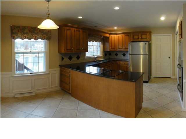 5606 Spring Lake Dr, Evansville, IN 47710 photo 9