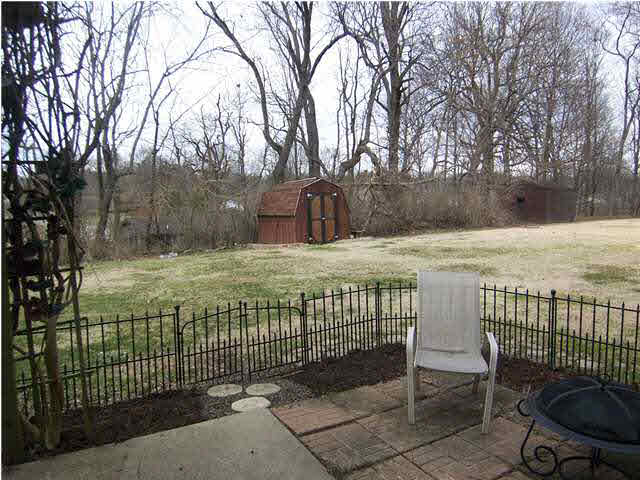 1607 Cottonwood Dr, Princeton, IN 47670 photo 14