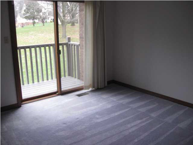 3830 Herrmann Rd, Evansville, IN 47711 photo 6