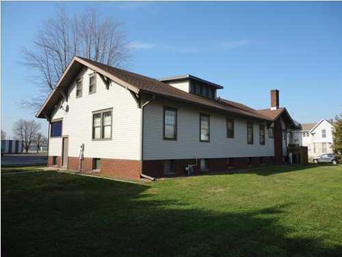 530 W 2nd St, Mount Vernon, IN 47620 photo 3