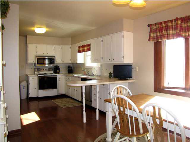525 E Buena Vista Rd, Evansville, IN 47710 photo 7