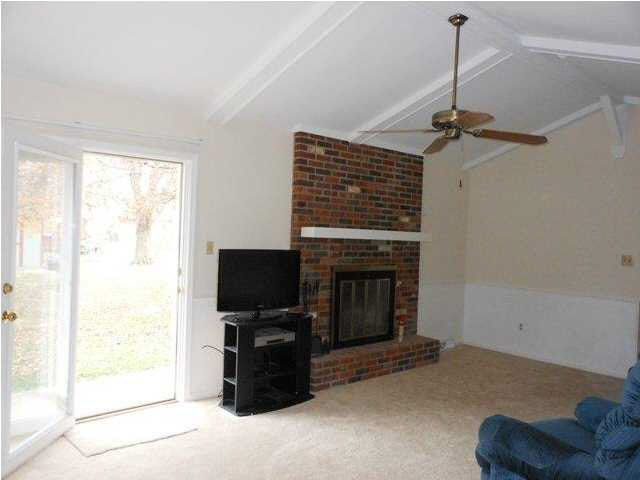 8433 Chestnut Dr, Newburgh, IN 47630 photo 5