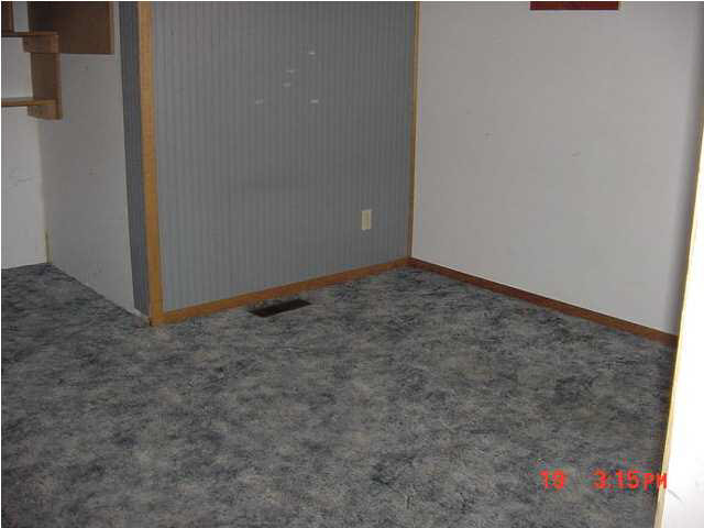 829 N 9th St, Vincennes, IN 47591 photo 7