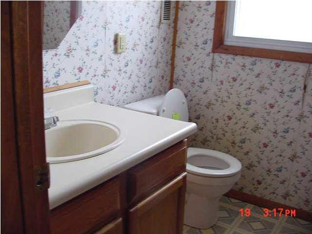 829 N 9th St, Vincennes, IN 47591 photo 4