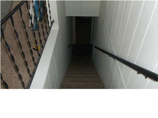 110 SE 9th St, Washington, IN 47501 photo 3