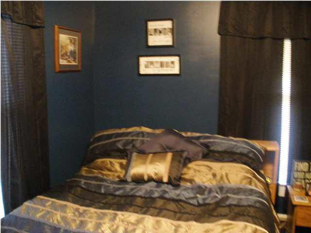 106 W Hefron St, Washington, IN 47501 photo 10