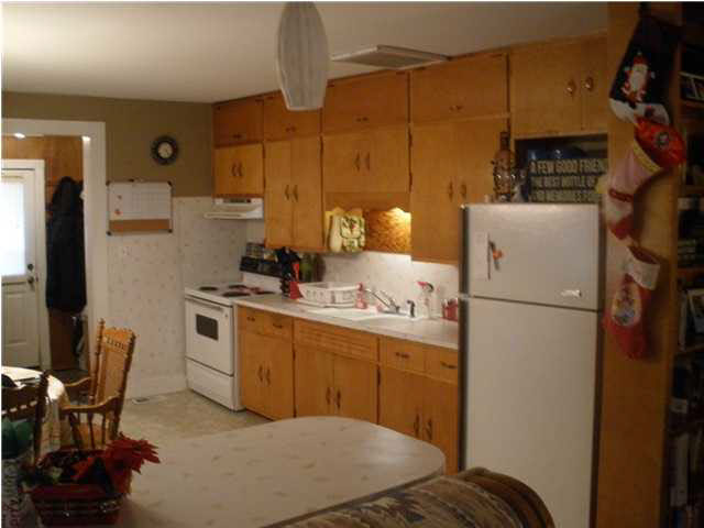 106 W Hefron St, Washington, IN 47501 photo 3