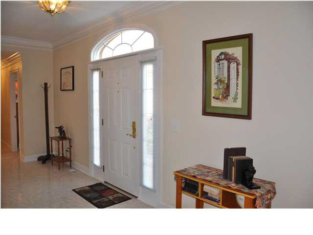 3111 Trailwood Dr, Newburgh, IN 47630 photo 2