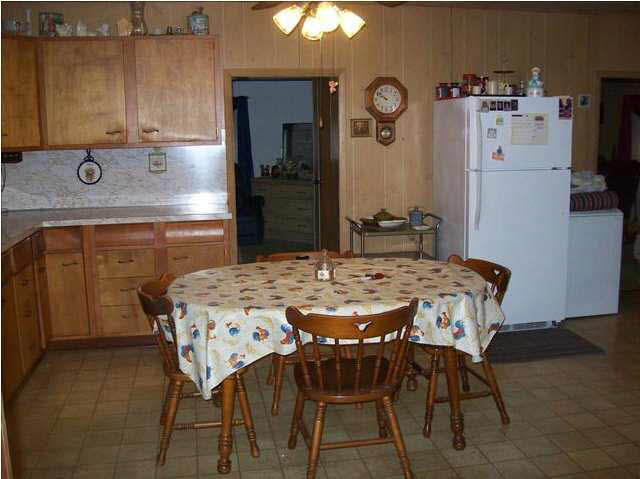 301 Brown St, Mount Vernon, IN 47620 photo 9