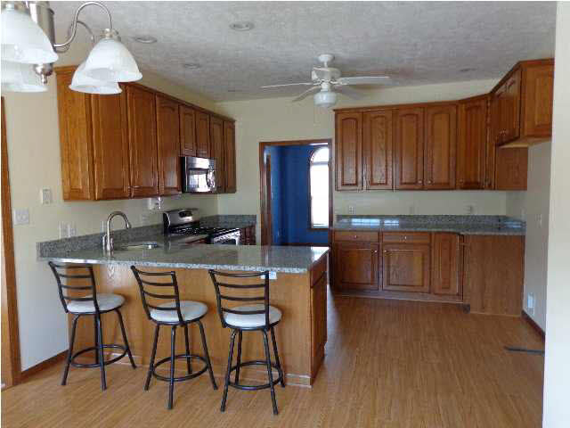 593 W Donder Ln, Santa Claus, IN 47579 photo 3