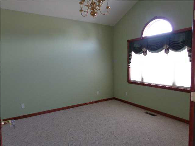 593 W Donder Ln, Santa Claus, IN 47579 photo 10