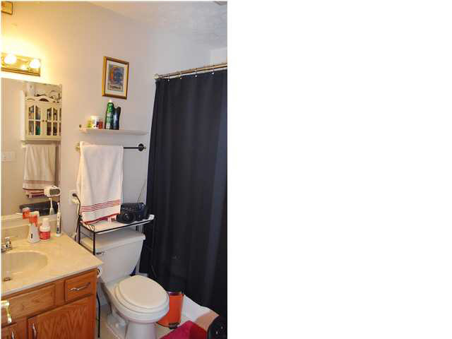 221 W Savannah Dr, Huntingburg, IN 47542 photo 13