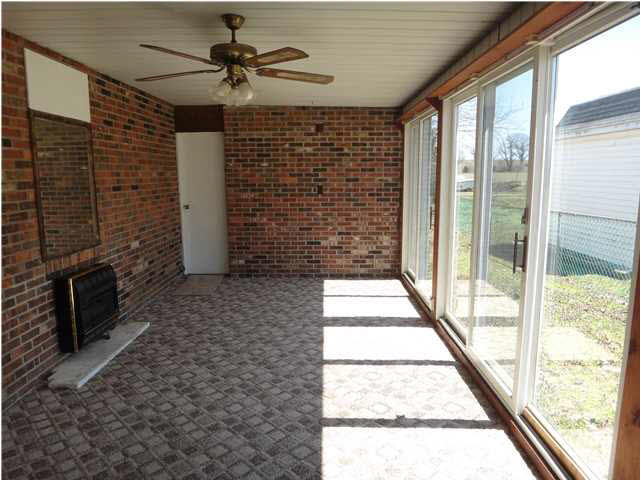 1030 Virginia St, Plainville, IN 47568 photo 4