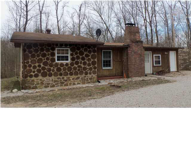 7621 S 200 E, Washington, IN 47501 photo 1