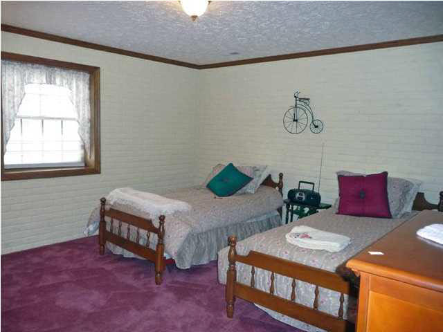 340 Church Ave, Jasper, IN 47546 photo 15