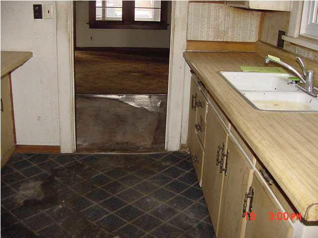 1214 E Sycamore St, Vincennes, IN 47591 photo 6