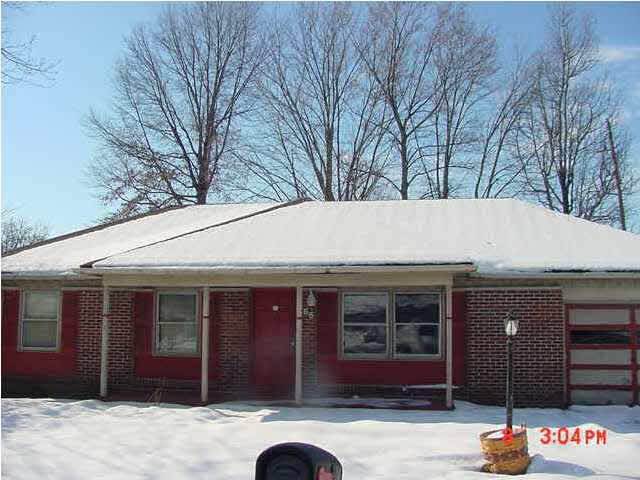 375 N Alden Dr, Vincennes, IN 47591 photo 1