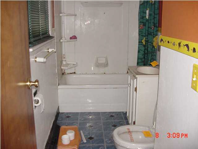 375 N Alden Dr, Vincennes, IN 47591 photo 3