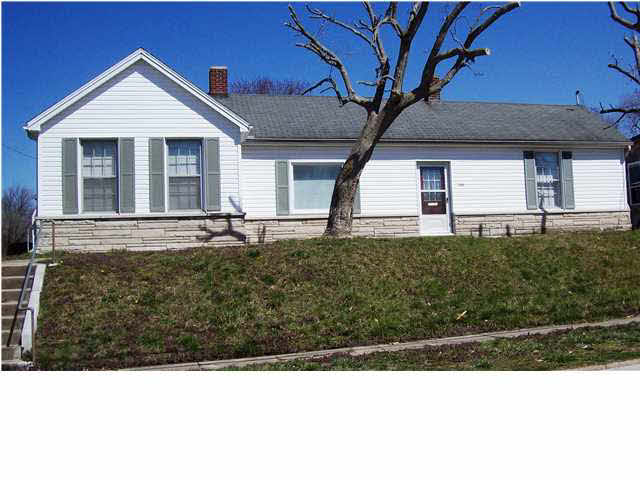710 Center St, Washington, IN 47501 photo 1