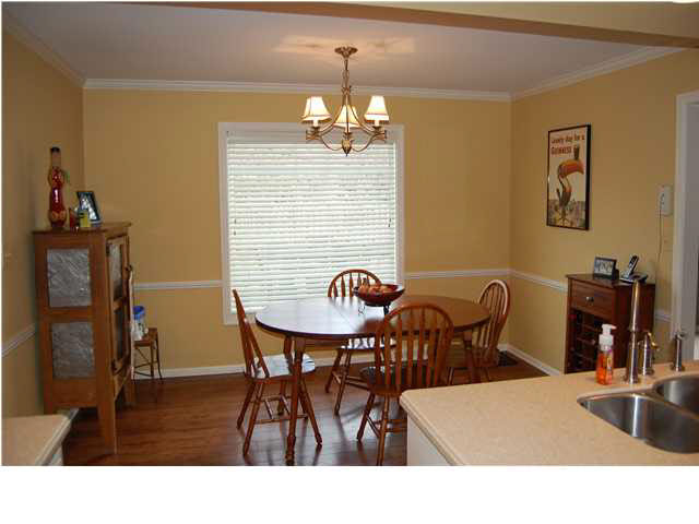 460 E Meade Dr, Evansville, IN 47715 photo 6