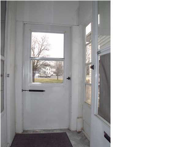 115 N Wabash Ave, Evansville, IN 47712 photo 4