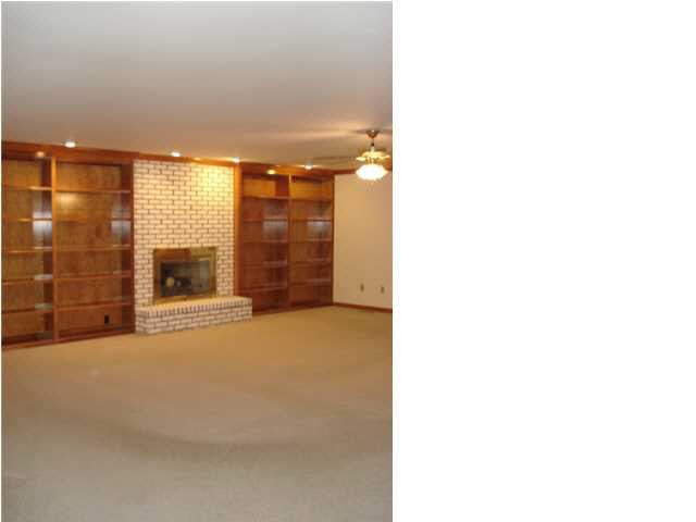 3066 Summit Ct, Newburgh, IN 47630 photo 4