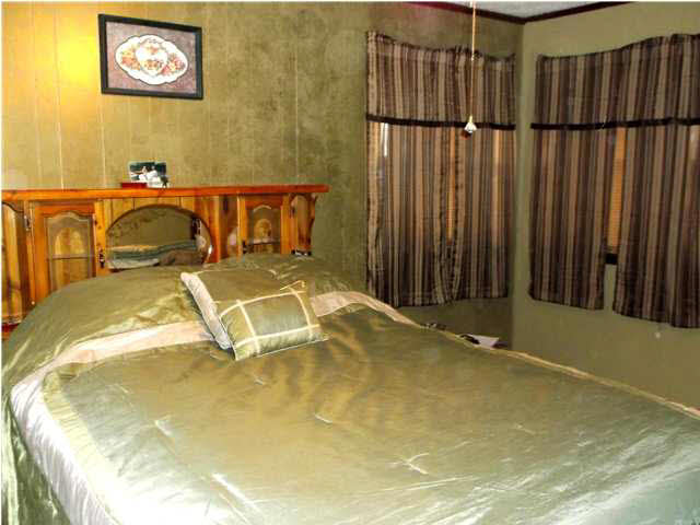 21388 Apricot Rd, Bristow, IN 47515 photo 13