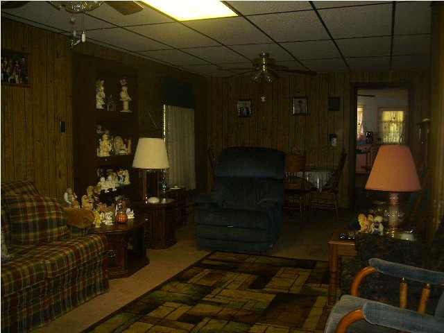 621 Poplar St, Shoals, IN 47581 photo 9