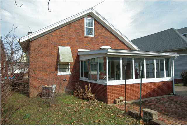 855 E Riverside Dr, Evansville, IN 47713 photo 16