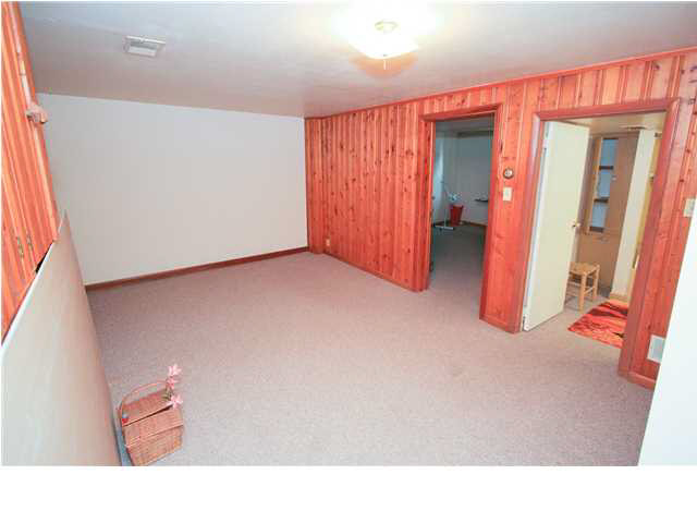 855 E Riverside Dr, Evansville, IN 47713 photo 11